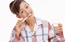 生活中怎么做预防急性牙龈炎？