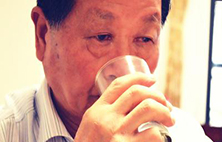 如何治疗老年人口腔溃疡？