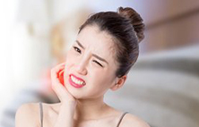 经常牙疼是怎么回事？频繁出现牙痛，要多做一个检查！