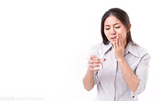 牙齿敏感如何改善？坚持这4件事，效果看得见！